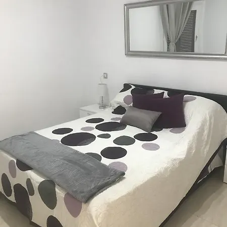 Apartament Villas Canneries 405 *